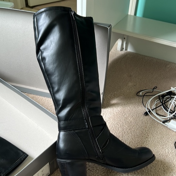 2.5 in heel leather boots - Picture 2 of 4